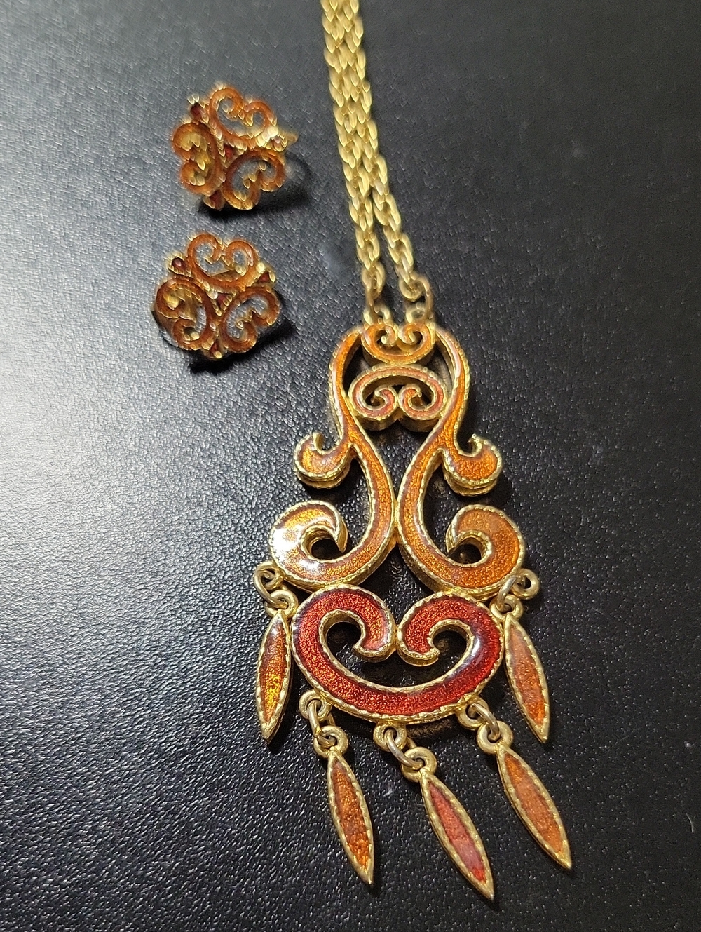 Vintage D'orlan Gold Tone and Orange Filigree Pendant Necklace with Earrings